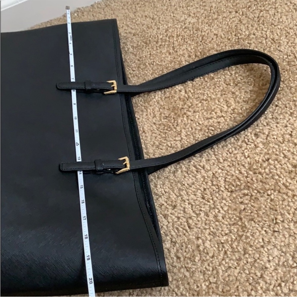 Michael Kors Elegant Black Tote - Picture 4 of 5